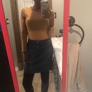 Tommy Hilfiger denim skirt